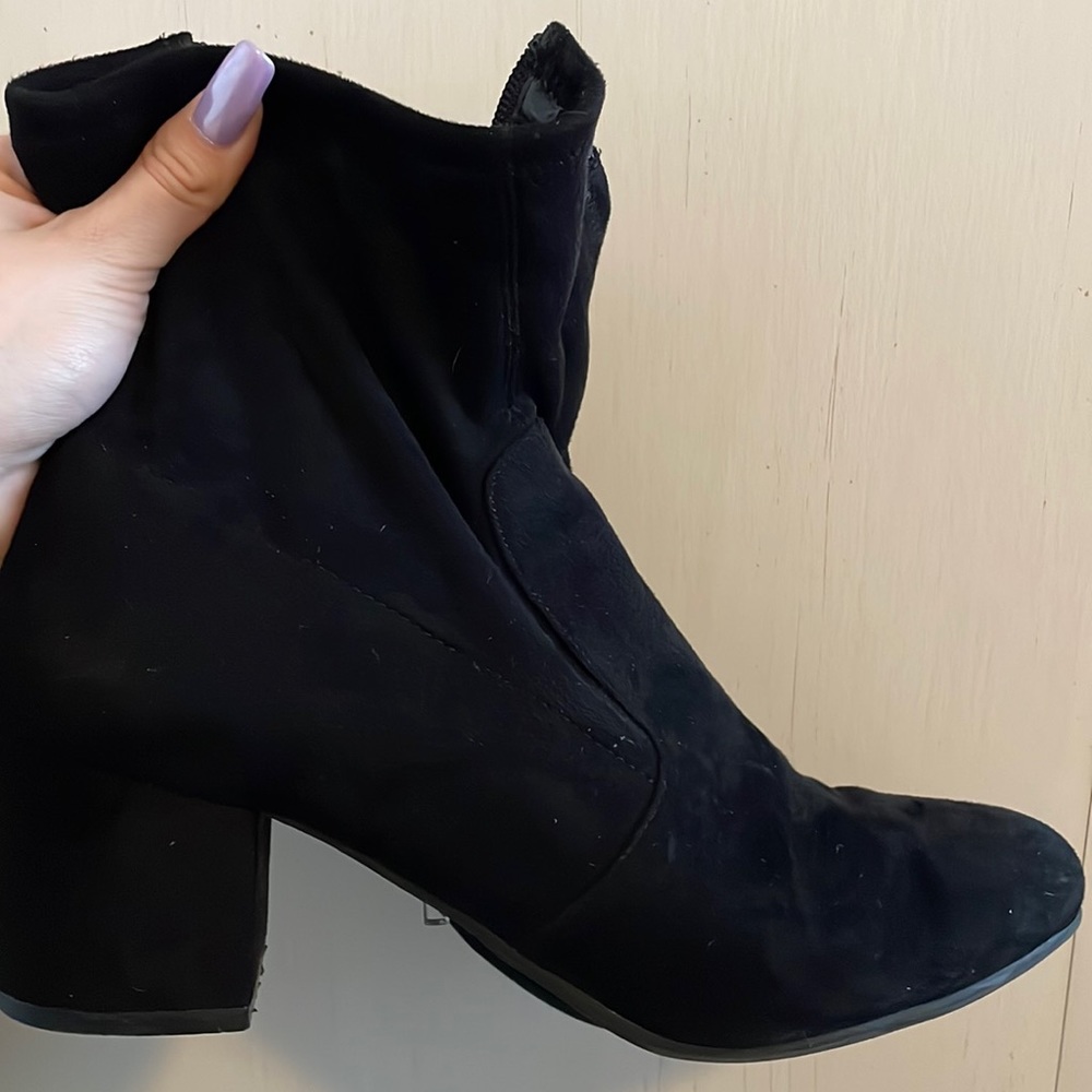 Steve Madden Black Heeled Boots/Booties Size 9.5